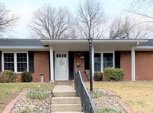 421 W Main St, Lebanon, IL 62254