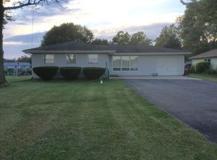 1685 County Road 2200 E, Saint Joseph, IL 61873