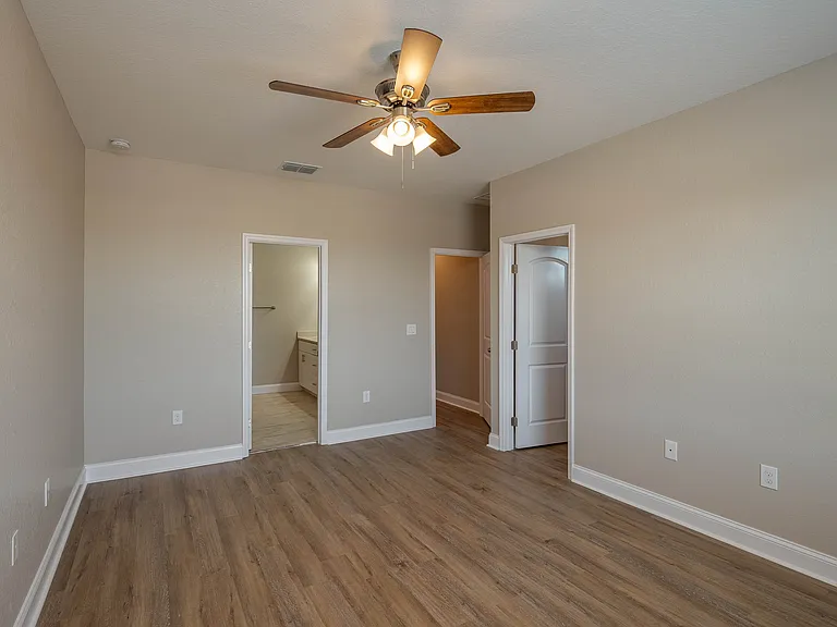 1029 Oak Hammock Dr #1 — Photo 16