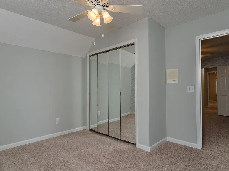 717 Sloop Pointe Ln — Photo 16