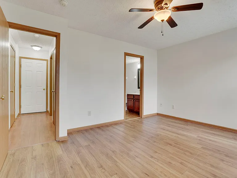 7859 Chapel Stone Rd — Photo 28