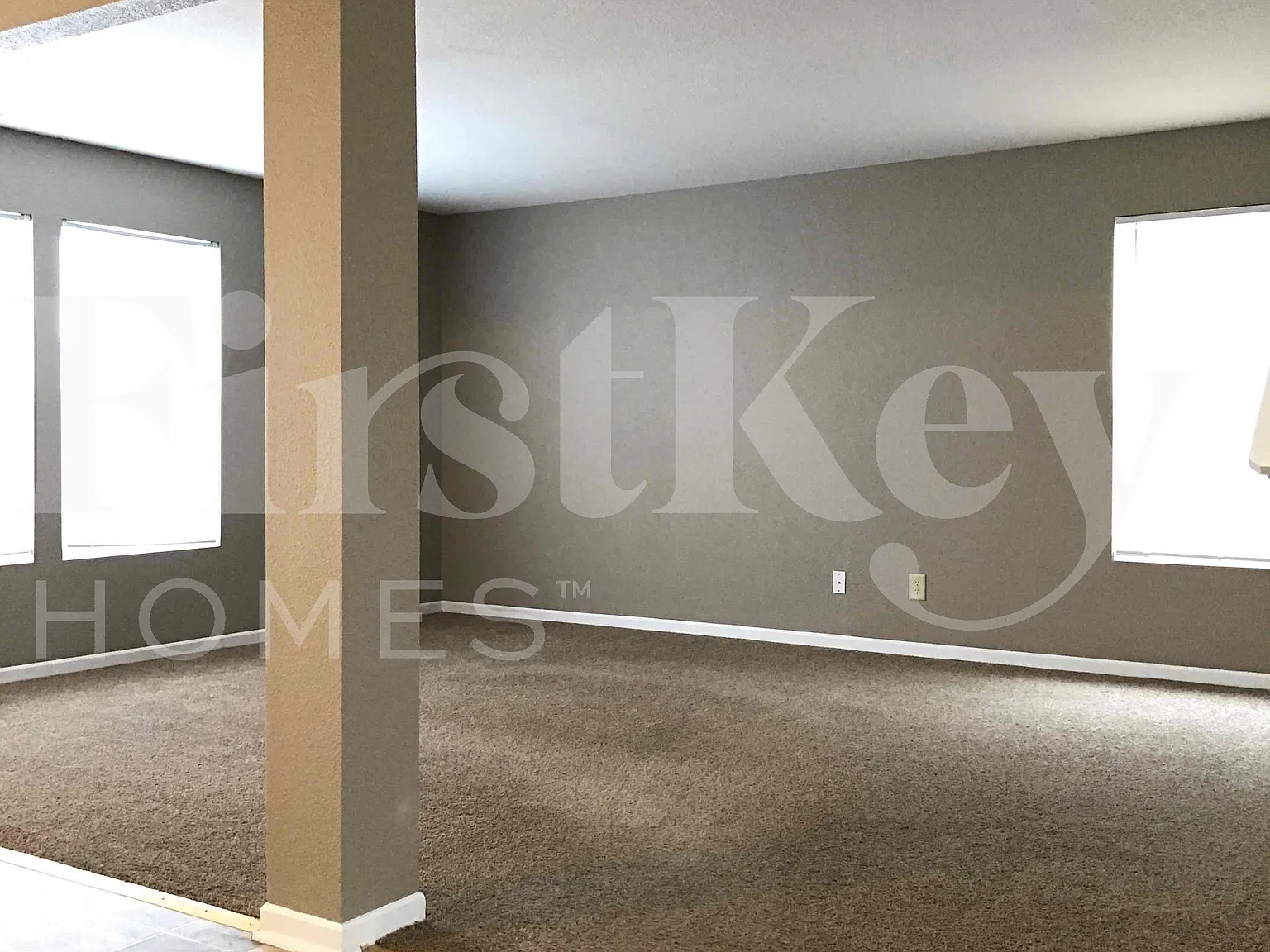 3 bed, 2.5 bath, 2342 sqft, $1,660 — Photo 3