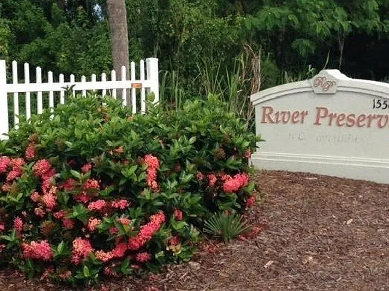 2549 River Preserve Ct — Photo 3