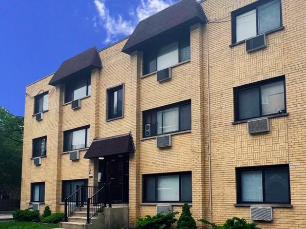 1619 E Thacker St #204, Des Plaines, IL 60016
