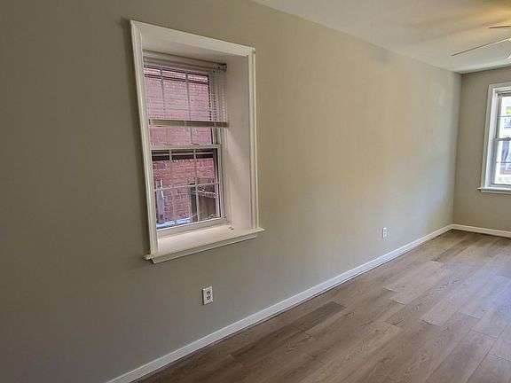4th image of 612 N 32nd St APT B