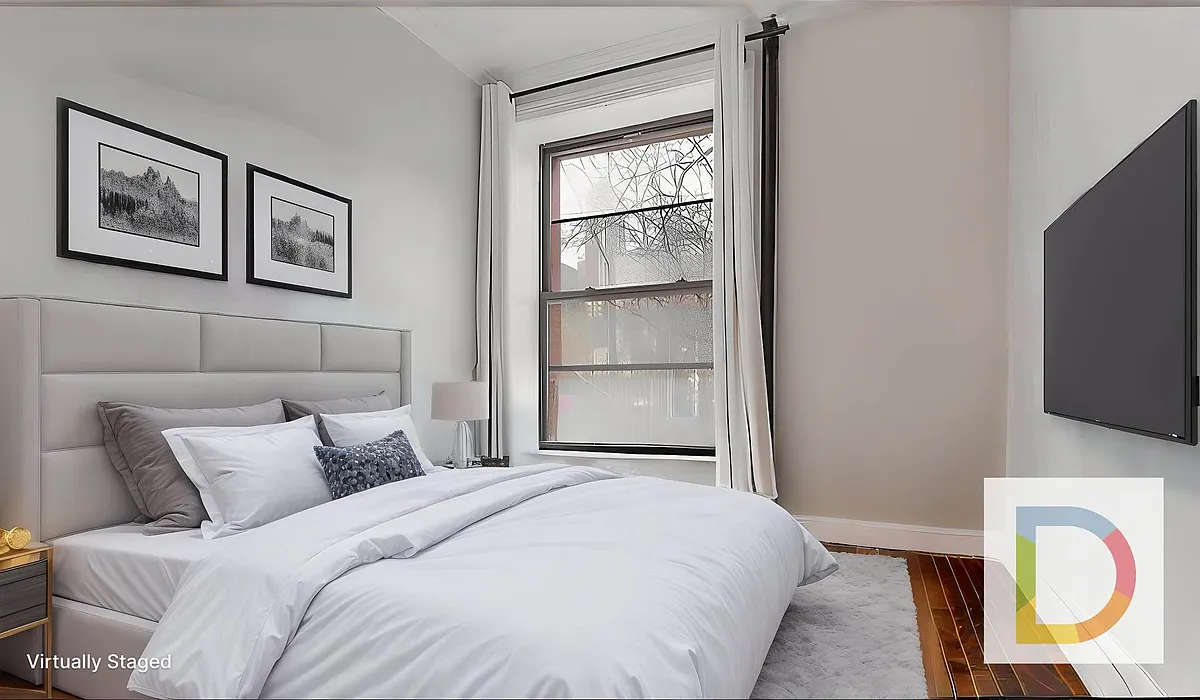 Building Photo - 422 W 51st St #11