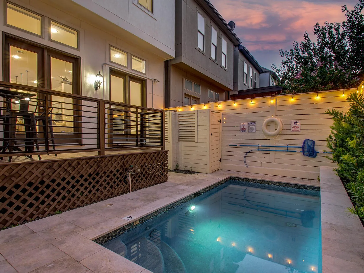 4 bed, 3.5 bath, 2891 sqft, $8,750 — Photo 2