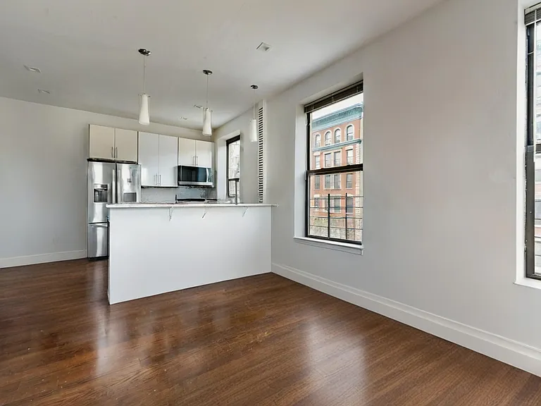 411 Manhattan Ave #9 — Photo 19