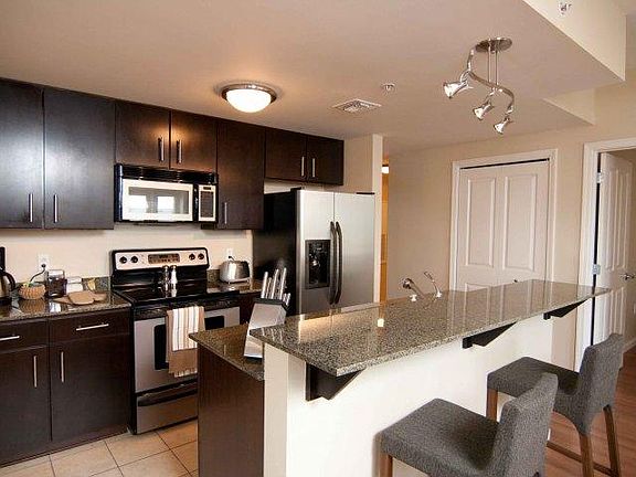 5th image of 927 Poeyfarre St APT 301