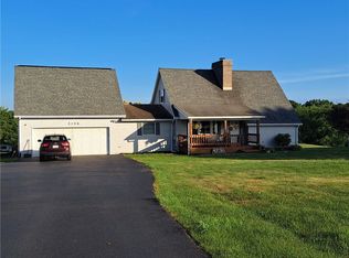 5146 McCandless Rd, Butler, PA 16001