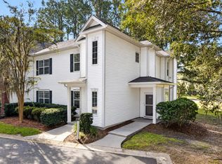 207 Golfview Ln, Summerville, SC 29485