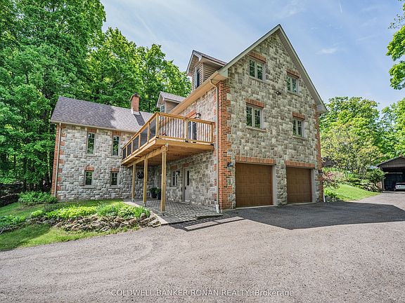 3rd image of 38 Big Tree Cir