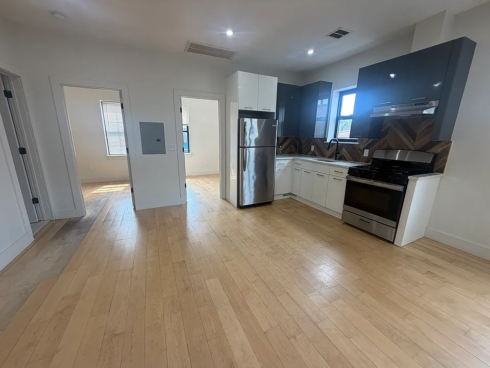 517 Grand Ave #2