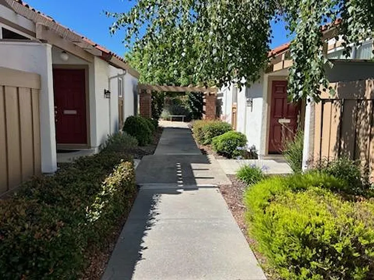 2953 Gala Ct — Photo 2