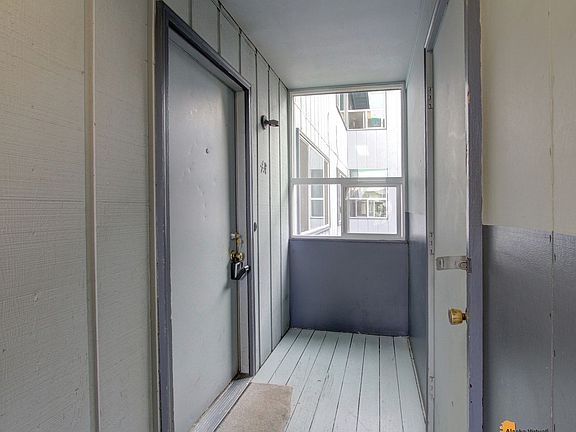 3rd image of 3401 Eureka St #2A