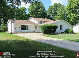 20693 Pineview Cir, Strongsville, OH