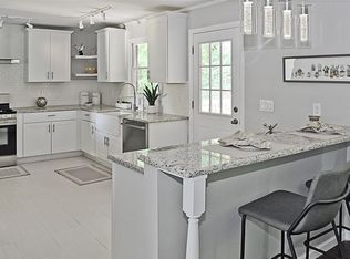 8 Sylvan Cir, Long Valley, NJ 07853