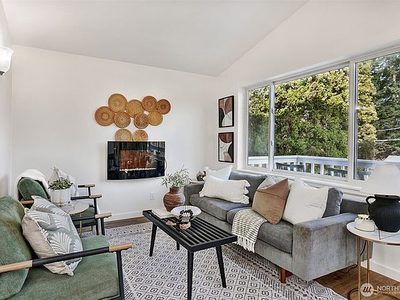 4th image of 7737 12th Avenue SW