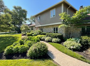 1017 E Greyhound Pass, Carmel, IN 46032