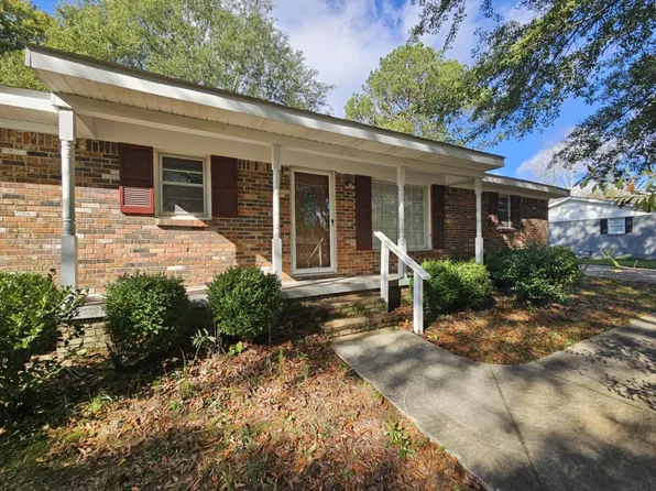 803 City Lake Dr, Russellville, AL 35653