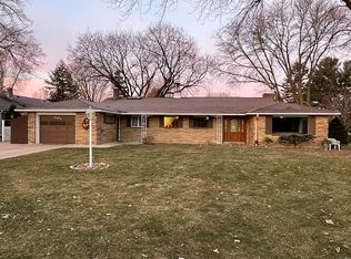 136 Circle Dr, Shawano, WI 54166