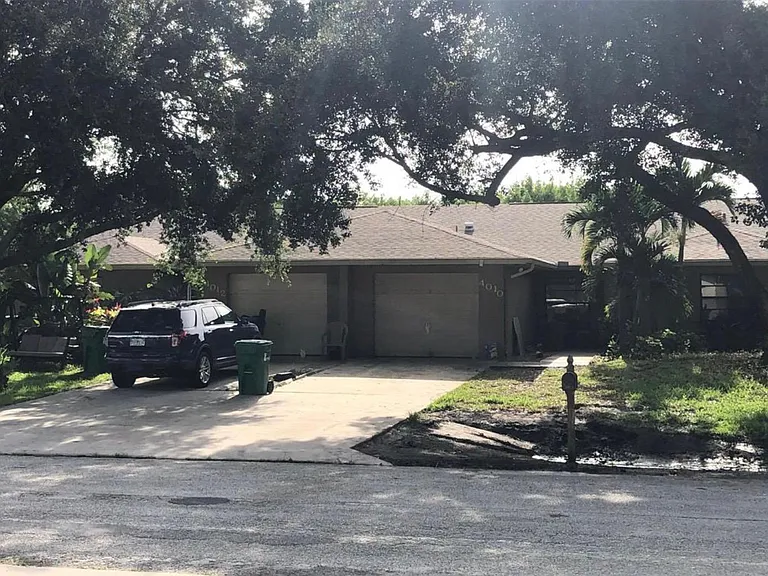 4010 Shuttle Ct — Photo 2