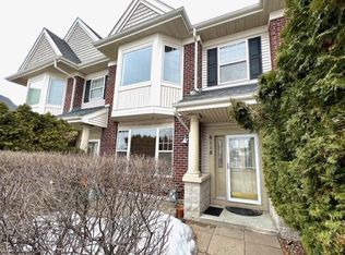 8118 Golden Valley Rd, Golden Valley, MN 55427