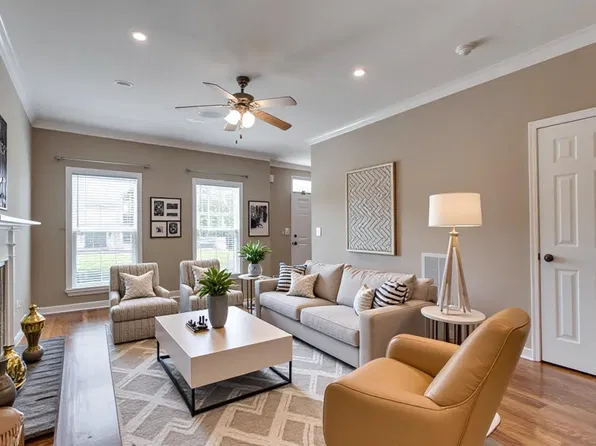 3041 Newport Valley Cir, Thompsons Station, TN 37179