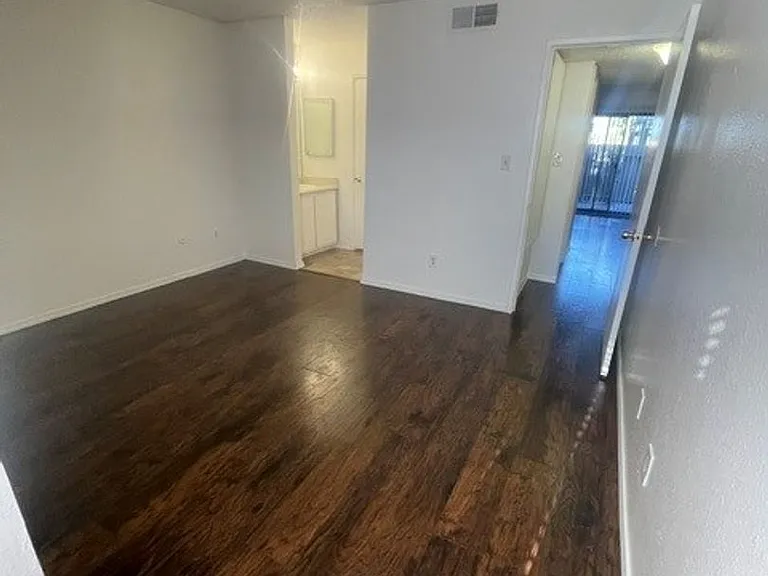 2281 Hurley Way — Photo 8