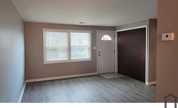 3rd image of 1300 Mantle St