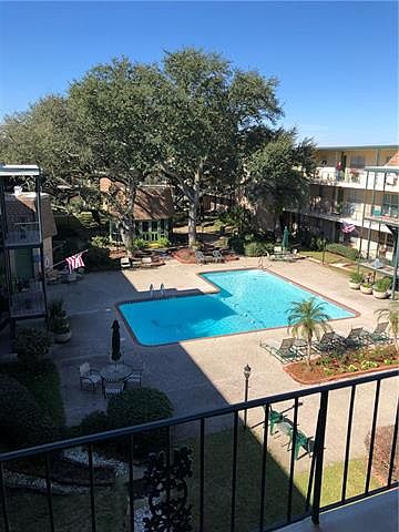 1st image of 2728 Whitney Pl
