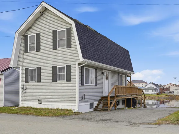 6 Mattanawcook Street, Lincoln, ME 04457