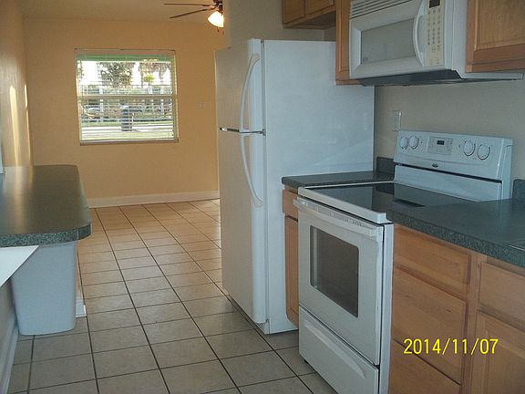 2nd image of 7 Bayberry Ct #A