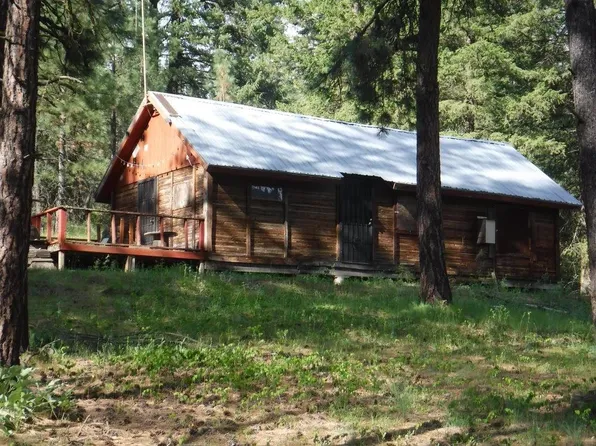 4593G Hidden Rd, Springdale, WA 99173
