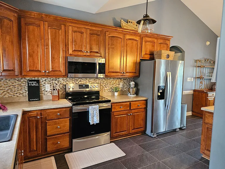142 Shellbank Dr — Photo 14