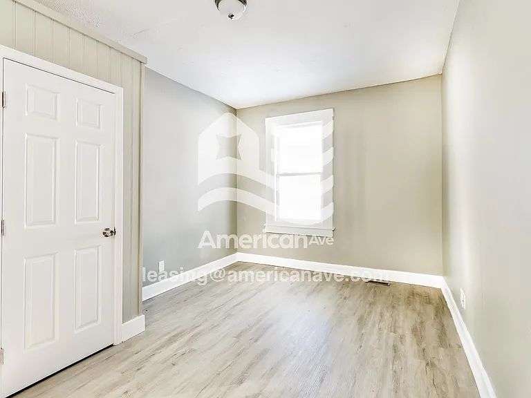 247872_009_wm_-_bedroom_13510473.jpg