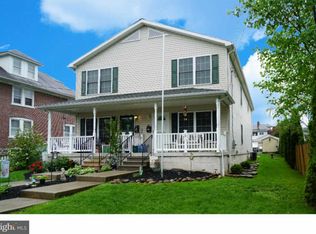42 Elm St, Quakertown, PA 18951