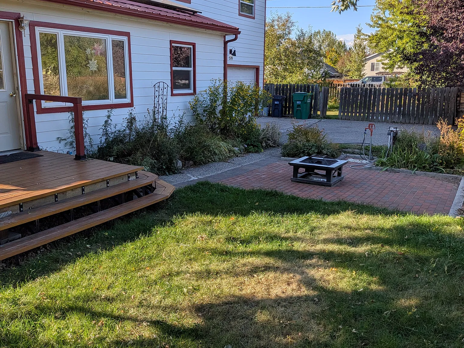 3 bed, 2.5 bath, 1579 sqft, $3,200 — Photo 2