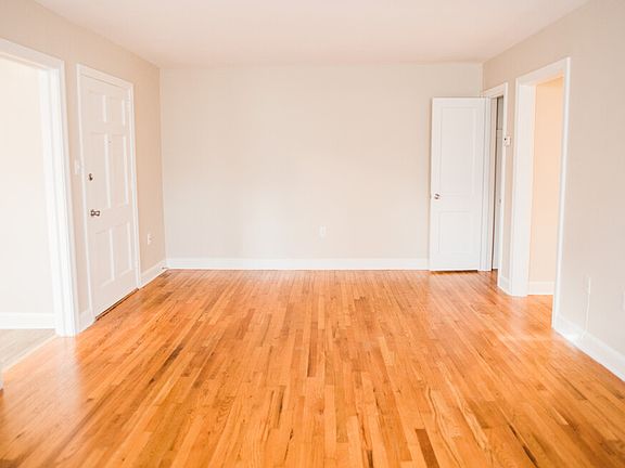 3rd image of 1107 W Rowan St #1113-4