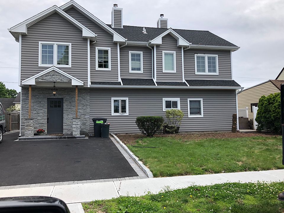 1st image of 49 Sprucewood Dr