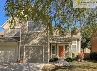 10806 W 115th St, Overland Park, KS 66210