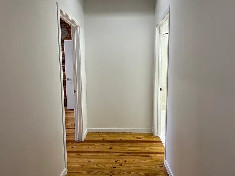 432 S Saginaw St #300 — Photo 7