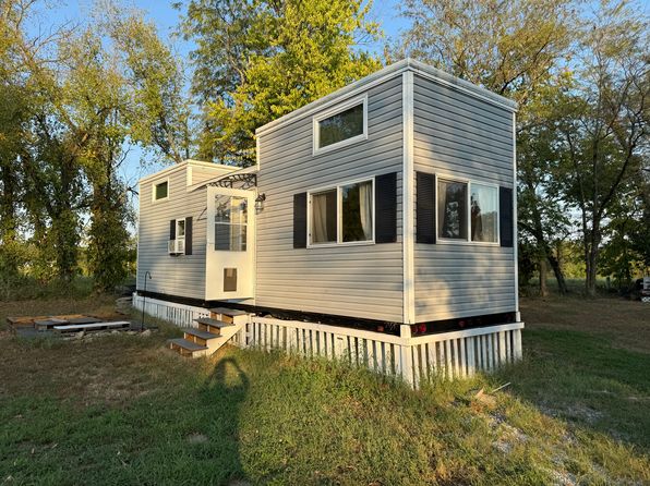 801 N Main St #2
