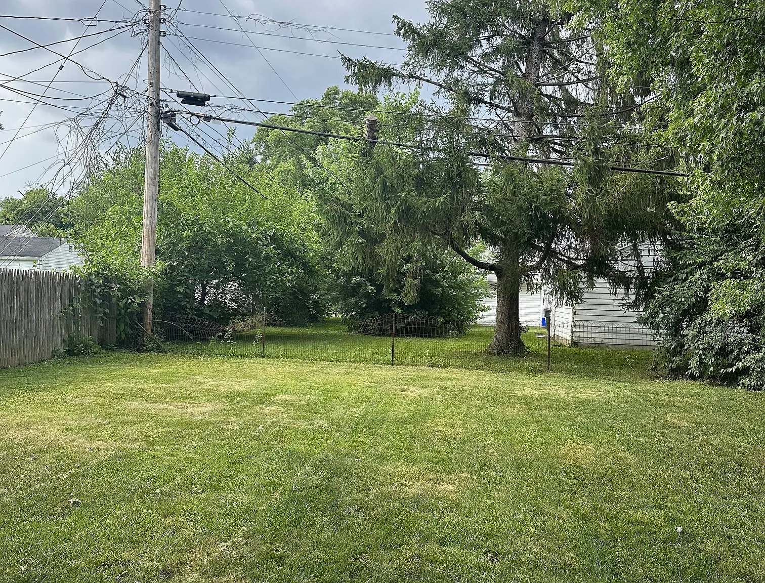 3 bed, 864 sqft, $1,400 — Photo 2