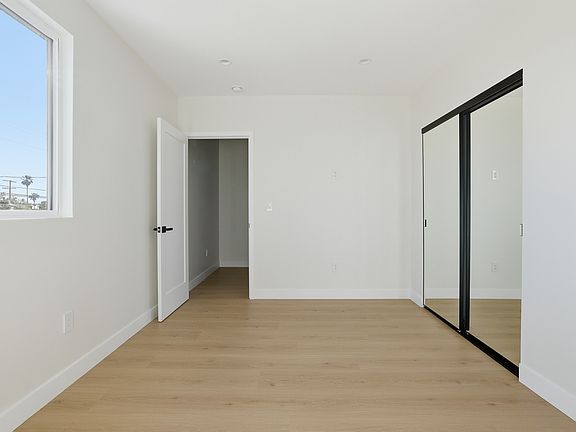 5th image of 13689 1/2 Garber St