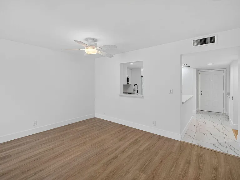 14375 Strathmore Ln #303 — Photo 28