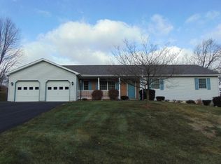 309 Forest Wood Dr, Pottsville, PA 17901