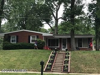 1st image of 4812 Fuller Ave SE