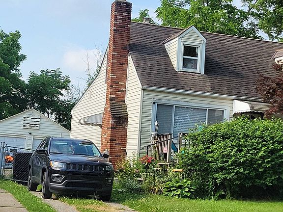 3rd image of 542 3rd St