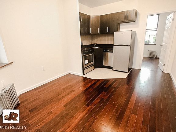 2nd image of 127 2nd Ave APT 11